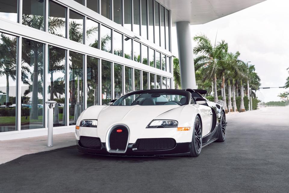 The Bugatti Veyron Roadster