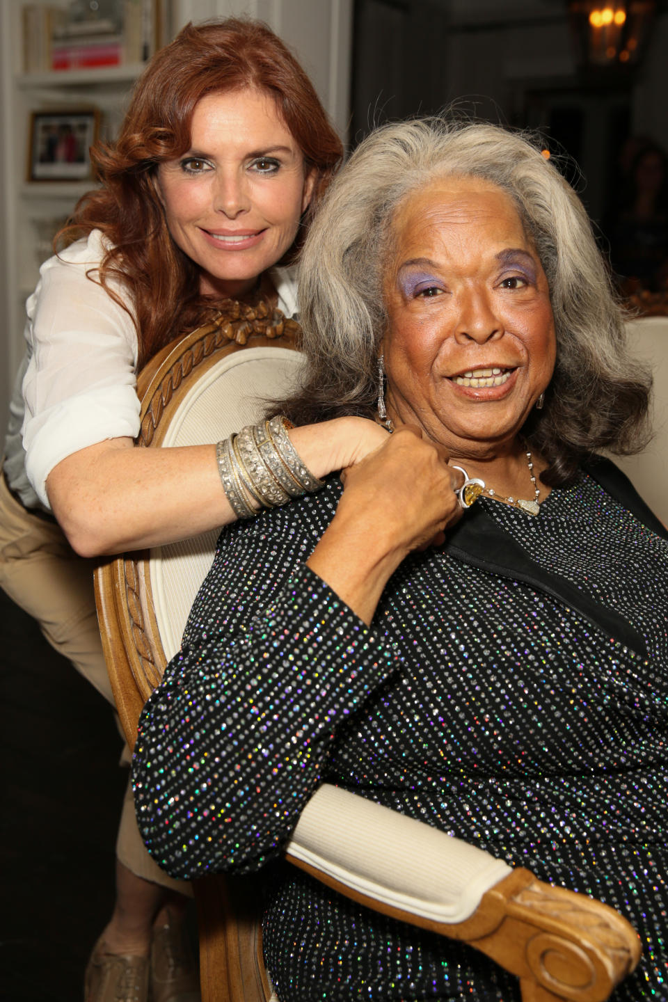 Roma Downey and Della Reese in 2013. (Photo: Chelsea Lauren/WireImage)