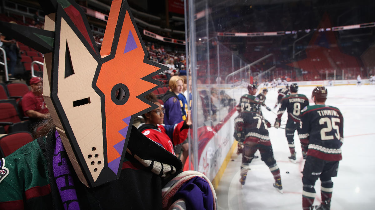 Arizona Coyotes Thrive in Mullett Arena but Still Lose Money –