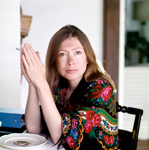 Joan Didion at her kitchen table in Malibu, California, October 1972 - Credit: Henry Clarke/Getty