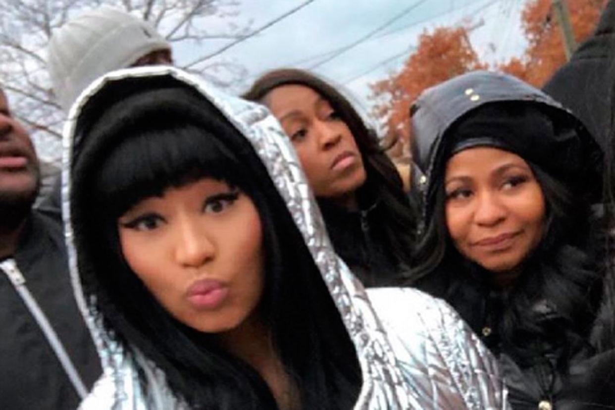 Returning: Nicki Minaj helped Queens residents prepare for Thanksgiving: Instagram / Nicki Minaj