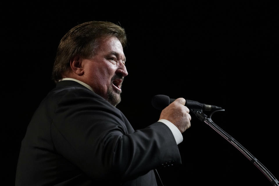 Nevada GOP chair Michael McDonald introduces former President Donald Trump during a rally Sunday, Dec. 17, 2023, in Reno, Nev. (AP Photo/Godofredo A. Vásquez)