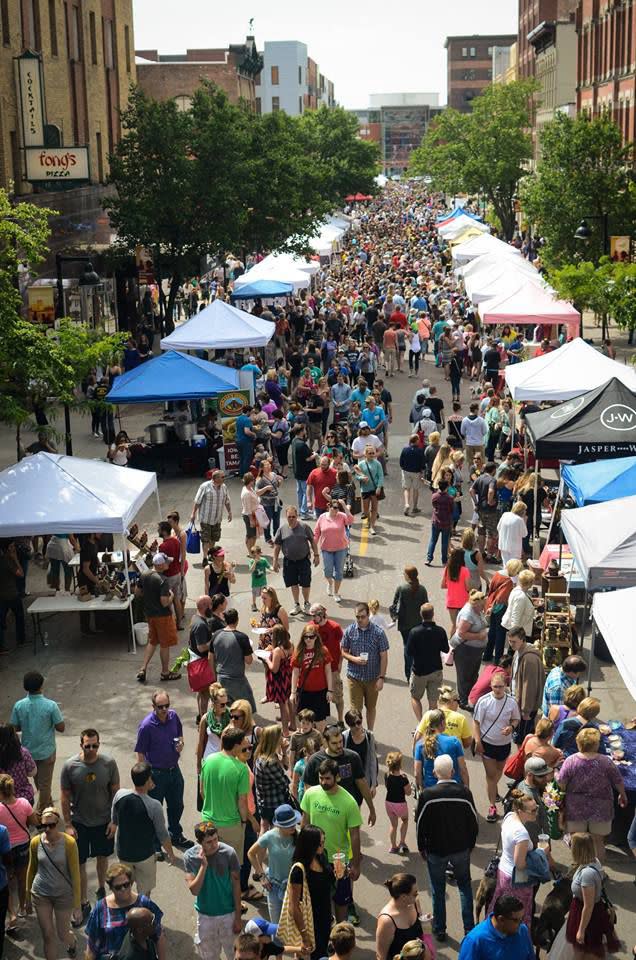 Iowa: Downtown Farmers' Market