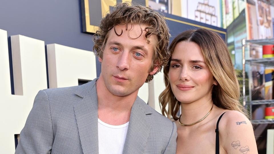 (L-R) Jeremy Allen White and Addison Timlin attend the Los Angeles Premiere of FX's 