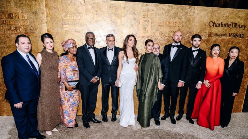 mazen darwish, denis mukwege, george clooney, amal clooney, yeganeh rezaian, jason rezaian, roman avramenko and sirikan charoensiri at the clooney foundation for justices the albies held at the new york public library on september 28, 2023 in new york city photo by nina westerveltvariety via getty images