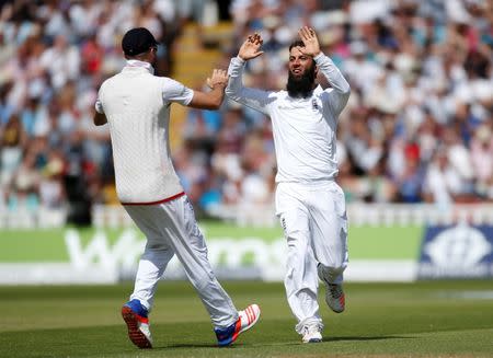 Britain Cricket - England v Pakistan - Third Test - Edgbaston - 7/8/16 England's Moeen Ali celebrates the wicket of Pakistan's Azhar Ali Action Images via Reuters / Paul Childs