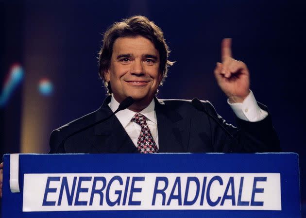 Bernard Tapie (ici en 1994) l'arme de Mitterrand contre l'extrême droite (et contre Rocard) (Photo: Charles Platiau via REUTERS)