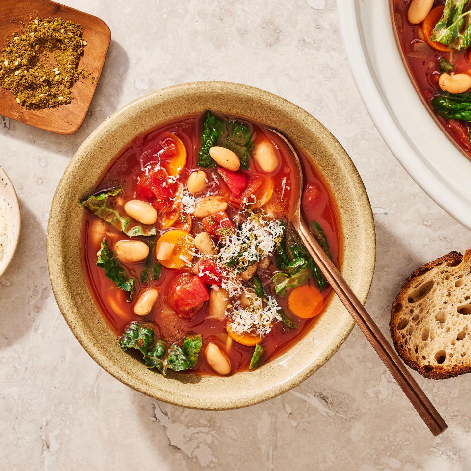 Slow-Cooker Kale & White Bean Stew