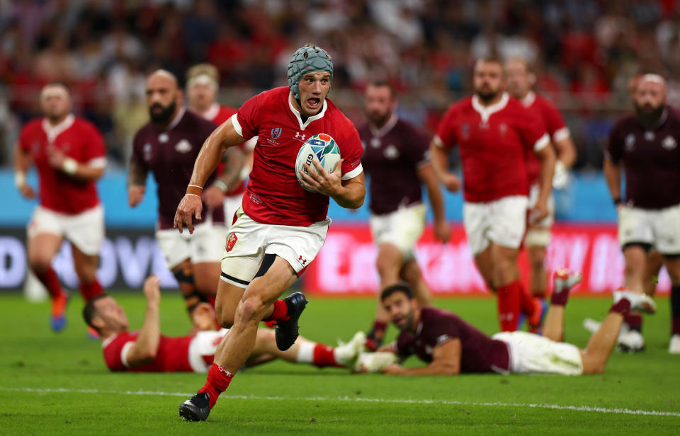TOYOTA, JAPAN - SEPTEMBER 23: Jonathan Davies of Wales on the charge during the Rugby World Cup 2019 Group D game between Wales and Georgia at City of Toyota Stadium on September 23, 2019 in Toyota, Aichi, Japan. (Photo by Francois Nel - World Rugby/World Rugby via Getty Images)