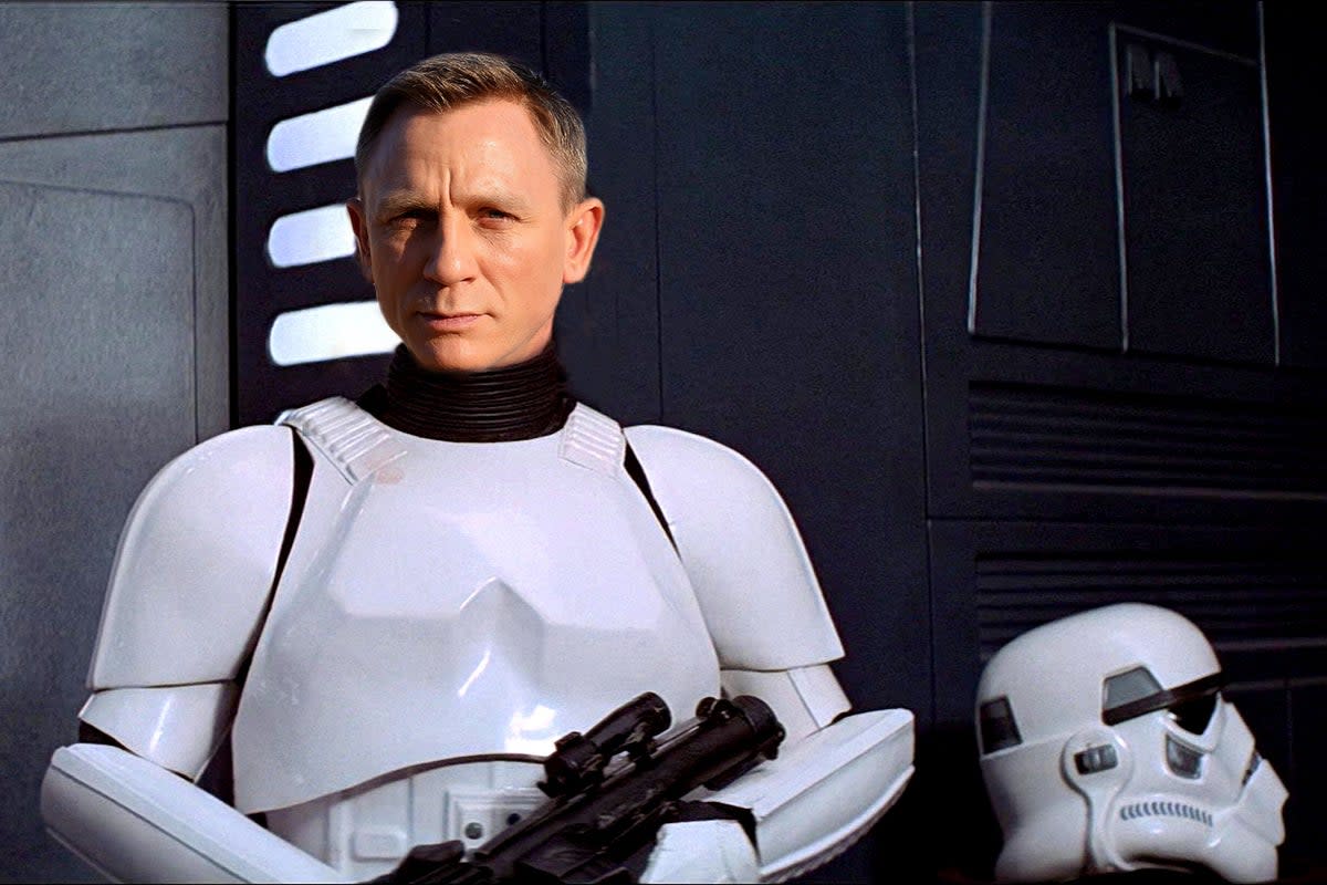Daniel Craig disliked wearing his Stormtrooper outfit in Star Wars  (ES Composite/ Star Wars)