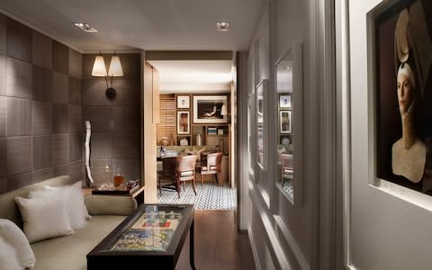 Rosewood London Garden House Suite den - Credit: Durston Saylor