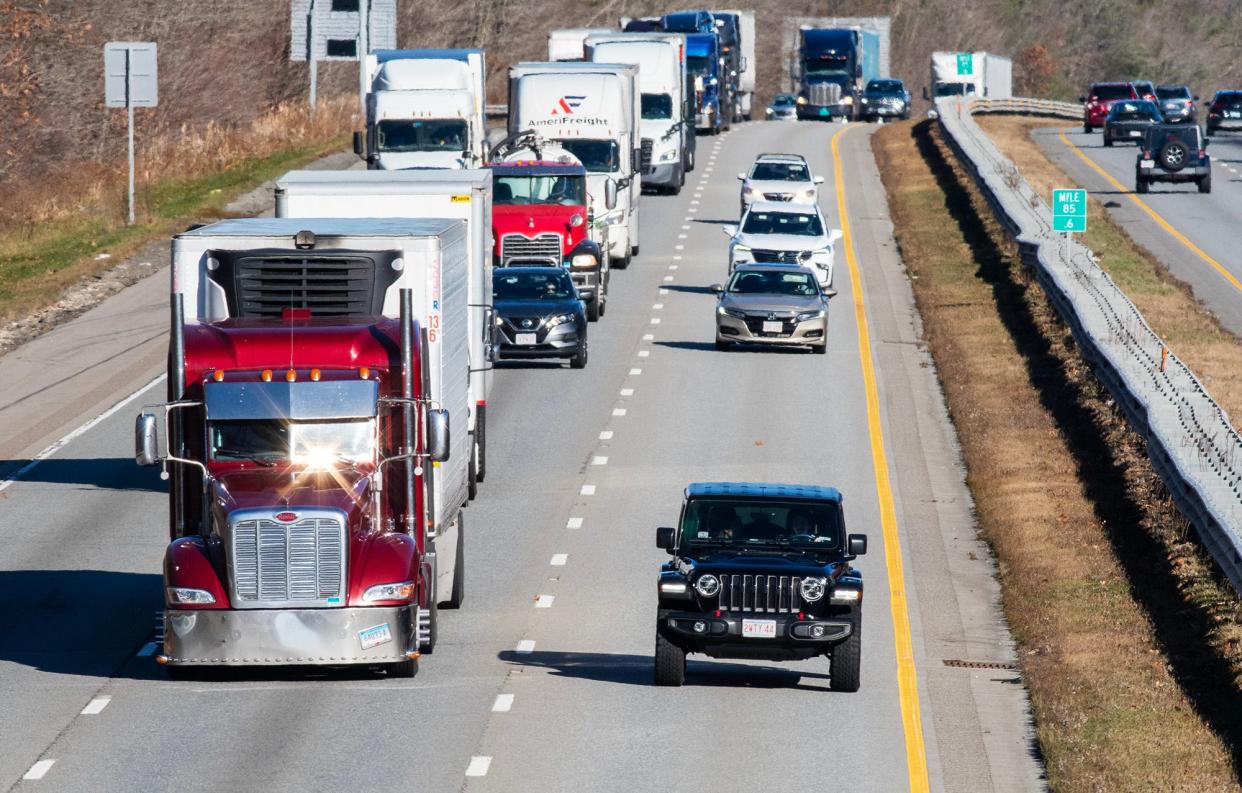 Traffic moves freely on the Mass Pike westbound approaching the Charlton Rest Area and the I-84 interchange Monday.