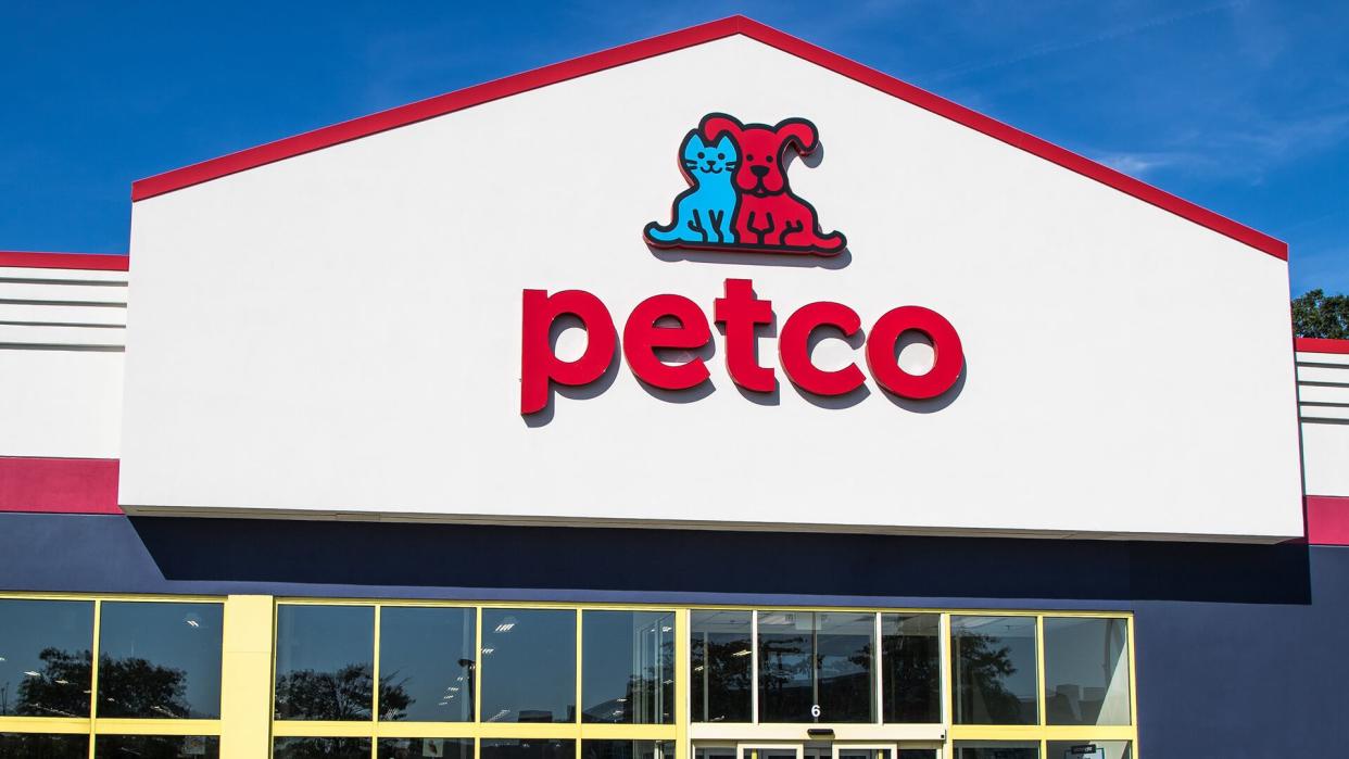 Raritan, NJ, August 27, 2016: A Petco store front.