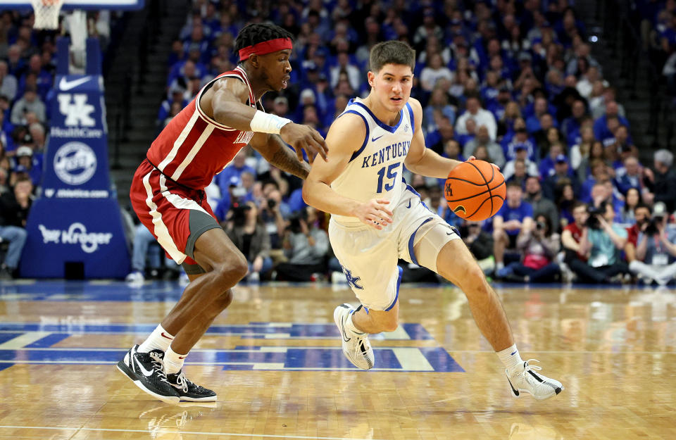 LEXINGTON, KENTUCKY - MARCH 02: Reed Sheppard #15 of the Kentucky Wildcats dribbles the ball against the Arkansas Razorbacks during the 111-102 win at Rupp Arena on March 02, 2024 in Lexington, Kentucky. (Photo by Andy Lyons/Getty Images)