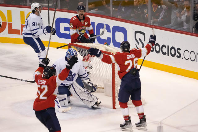 Huberdeau sets franchise points mark, Panthers over Leafs