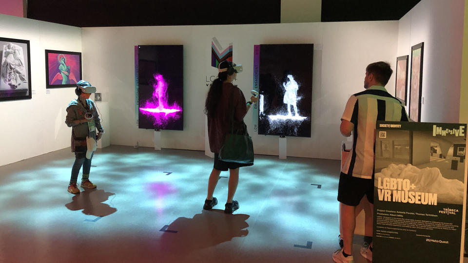 Visitors to Tribeca's Museum of Other Realities, experience the work of VR and XR artists.  / Credit: David Morgan/CBS News