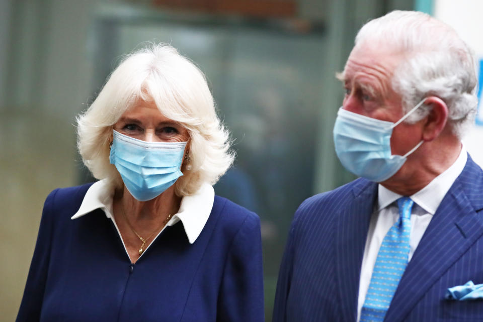 LONDON, ENGLAND - MARCH 09: Prince Charles, Prince of Wales and Camilla, Duchess of Cornwall visit Skipton House to meet NHS and MOD staff involved in the vaccine rollout on March 9, 2021 in London, England. (Photo by Aaron Chown-WPA Pool/Getty Images)