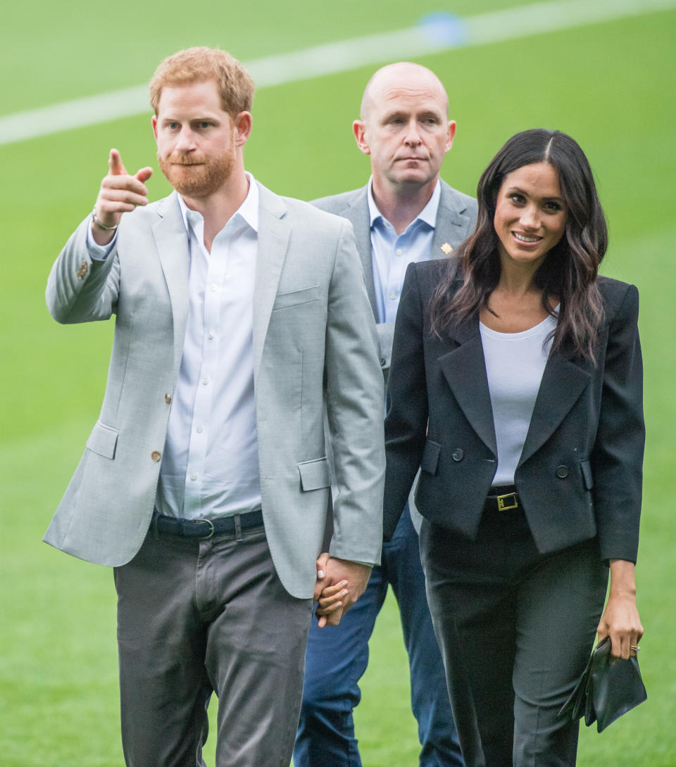 Royal experts want Meghan Markle and Prince Harry to stop holding hands. Photo: Getty Images