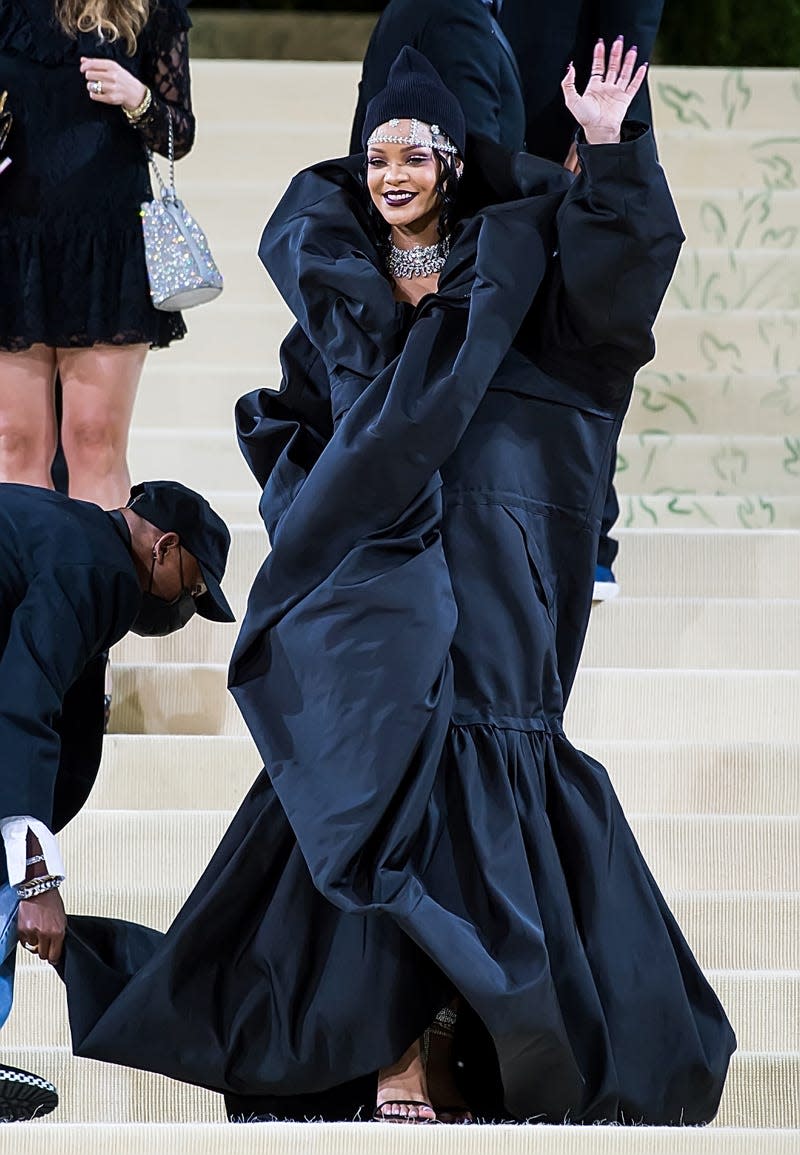 NEW YORK, NEW YORK - SEPTEMBER 13: Singer Rihanna attends The 2021 Met Gala - Photo: Gilbert Carrasquillo (Getty Images)