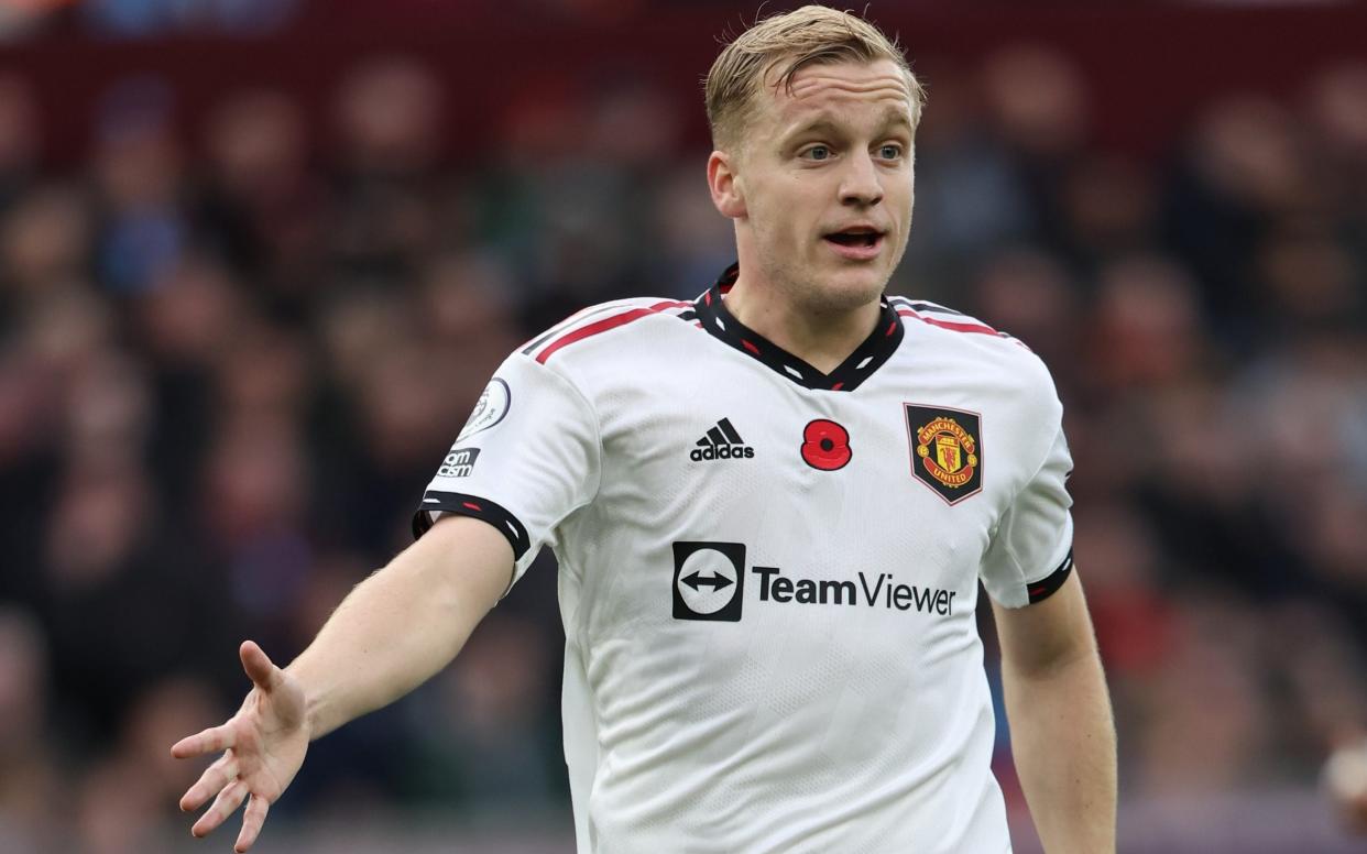 Donny van de Beek of Manchester United during the Premier League match between Aston Villa and Manchester United - Netherlands World Cup 2022 squad list, fixtures and latest odds - Getty Images/Matthew Ashton