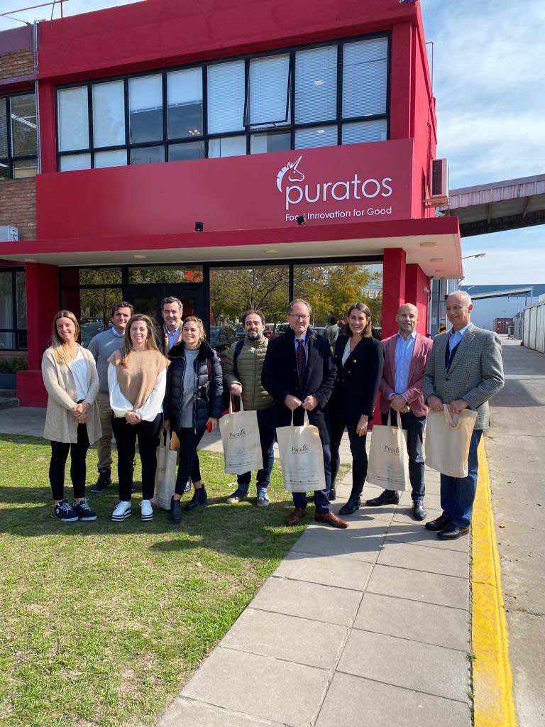 Embajada de Bélgica en Buenos Aires on X: "����El Embajador @KarlDhaene  visitó al Grupo Puratos, una empresa familiar ���� que nació en 1919 para  brindar soluciones a los sectores de panadería, pastelería