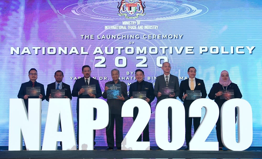 Prime Minister Tun Dr Mahathir Mohamad (fourth left) during the launch of the National Automotive Policy 2020 at Menara Miti in Kuala Lumpur February 21, 2020. — Bernama pic