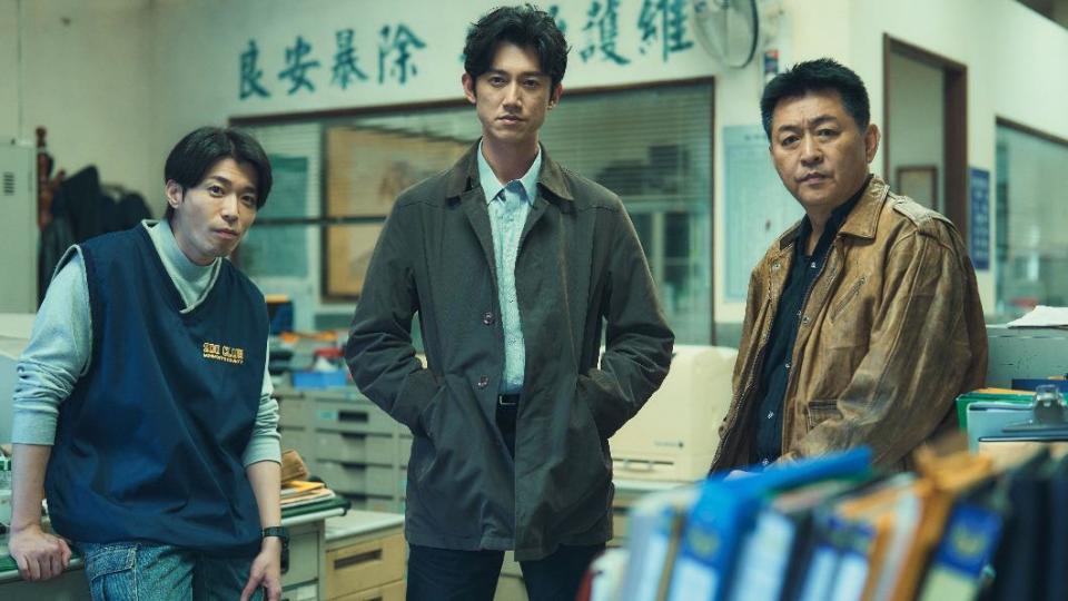 左起侯彥西、吳慷仁、庹宗華主演《模仿犯》。（圖／Netflix提供）