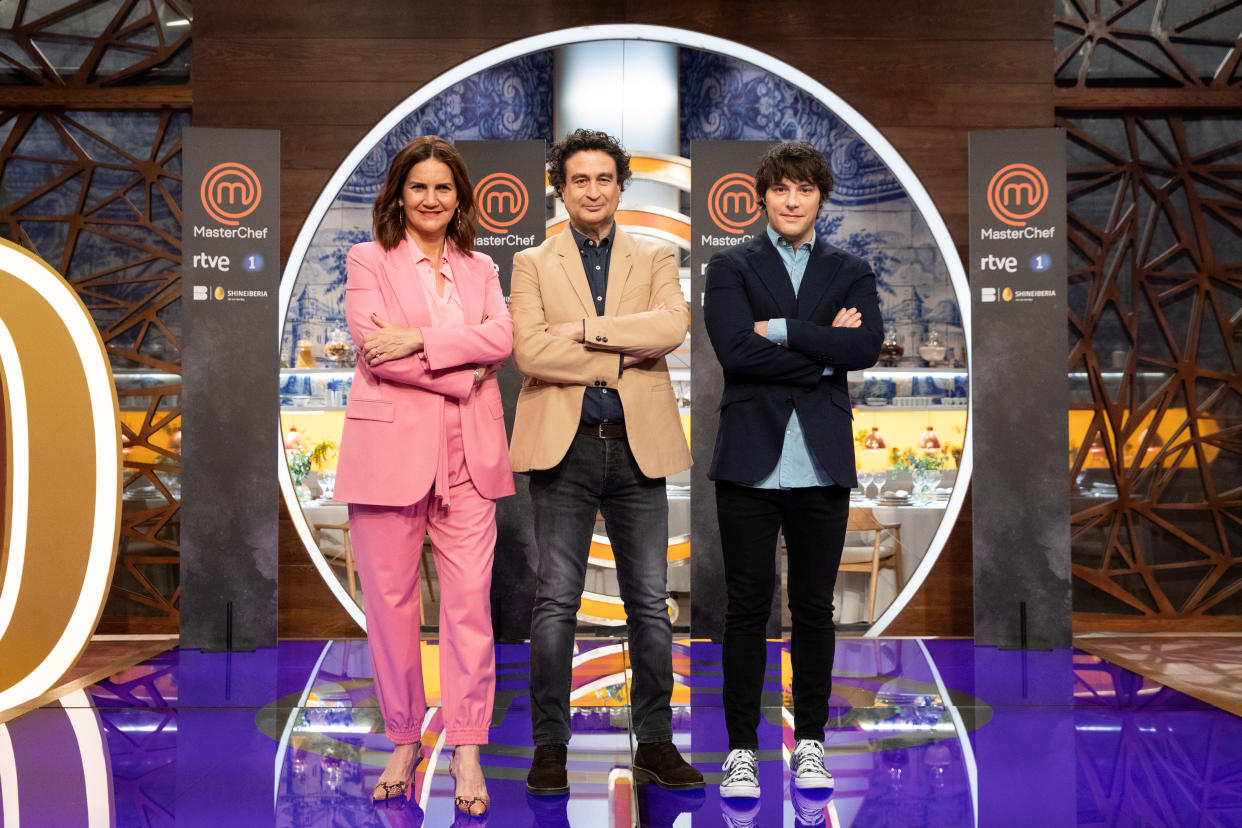 MADRID, ESPAÑA - 7 DE ABRIL: Samantha Vallejo-Nágera, Pepe Rodríguez y Jordi Cruz asisten a la presentación de MasterChef 10 el 7 de abril de 2022 en Madrid, España. (Foto de Aldara Zarraoa/Getty Images)