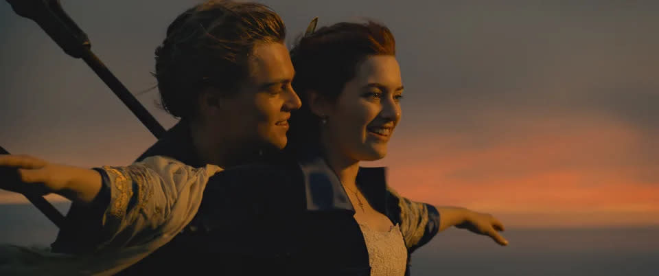 Leonardo DiCaprio und Kate Winslet in den Hauptrollen von James Camerons „Titanic“. (20th Century Studios)
