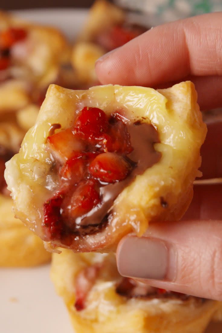 Nutella Strawberry Brie Bites