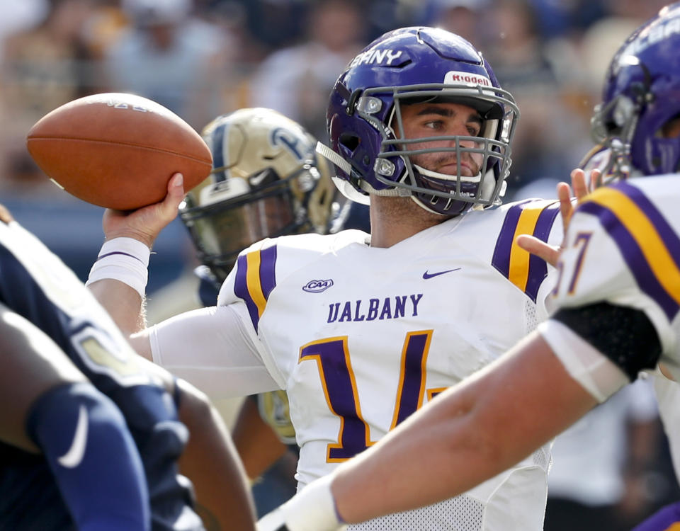 The Buccaneers have signed rookie quarterback Vincent Testaverde, the son of Vinny Testaverde, the team's top draft pick in 1987. (AP)