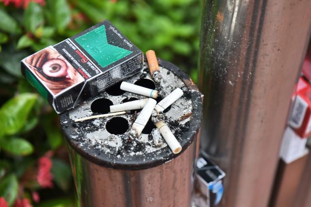 New laws on smoking and cigarettes that are coming into force within weeks  - Manchester Evening News