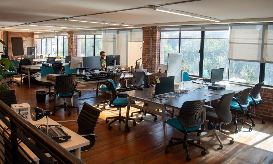 Parisoma, a coworking space, is seen mostly empty in San Francisco, California on March 12, 2020. - Tech-savvy Silicon Valley is joining the trend of remote work and classes as people seek to contain the fast-growing disease, relying on many of the technologies invented or refined in the area. (Photo by Josh Edelson / AFP) (Photo by JOSH EDELSON/AFP via Getty Images)