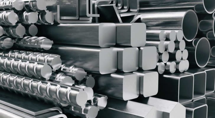 Steel stocks: rods, bars and other forms of steel