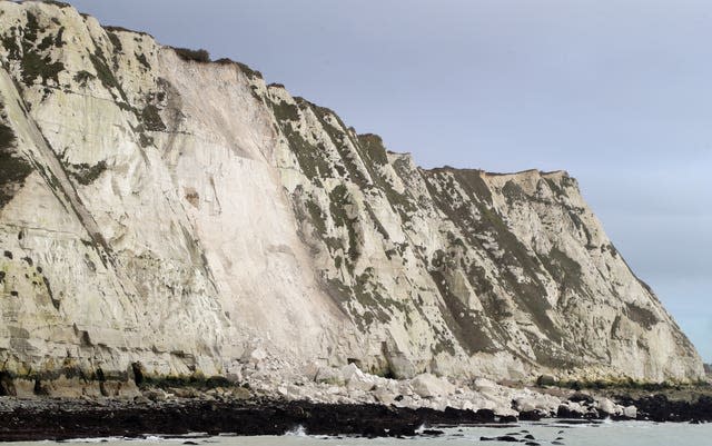 Dover cliff collapse
