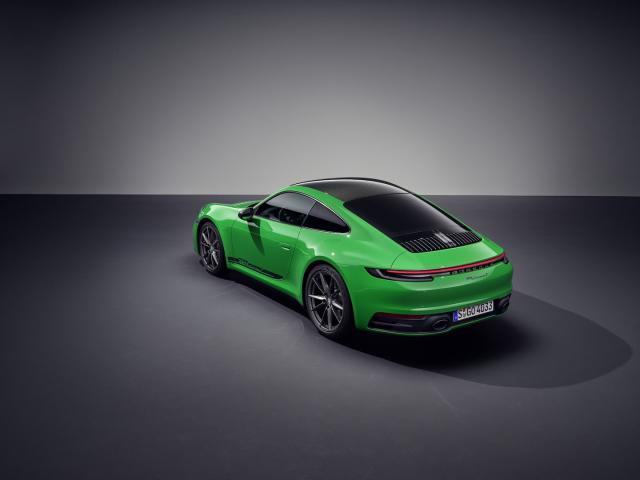 2023 Porsche 911 Carrera T Returns to Delight Drivers Who Can't Afford a  GT3 RS