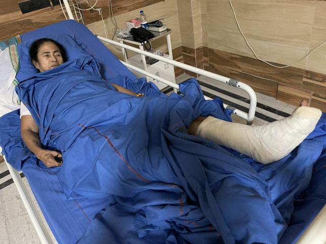 Jalpaiguri Local Sex Video - Mamata incident an 'accident, not attack', says police probe