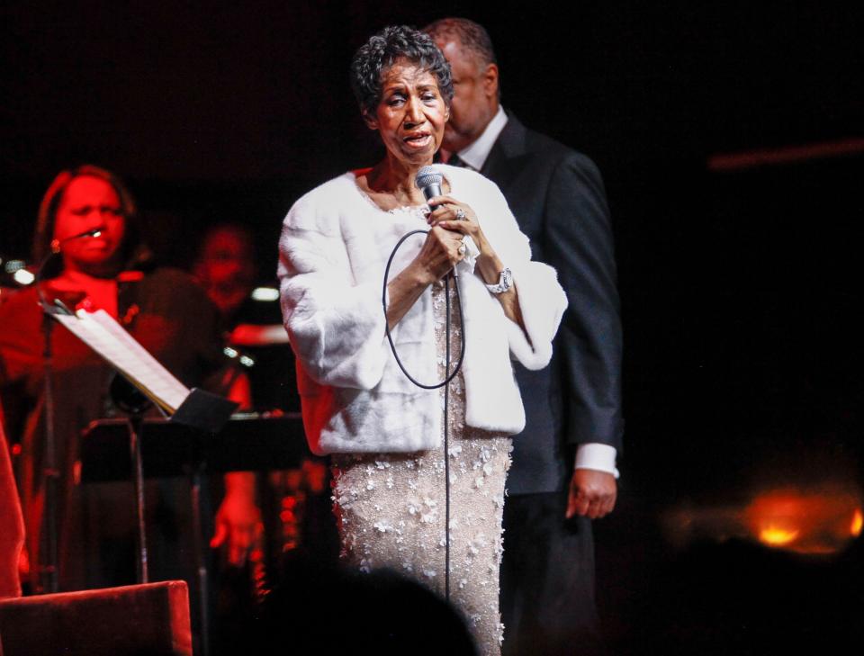 Aretha Franklin dies aged 76