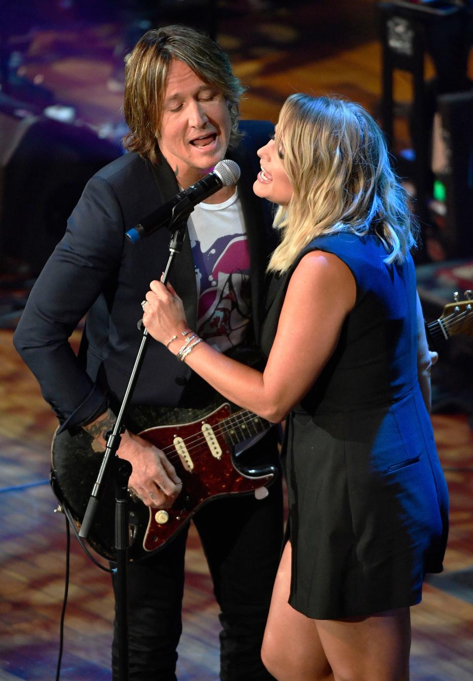 Miranda Lambert and Keith Urban team for a show-stopping 