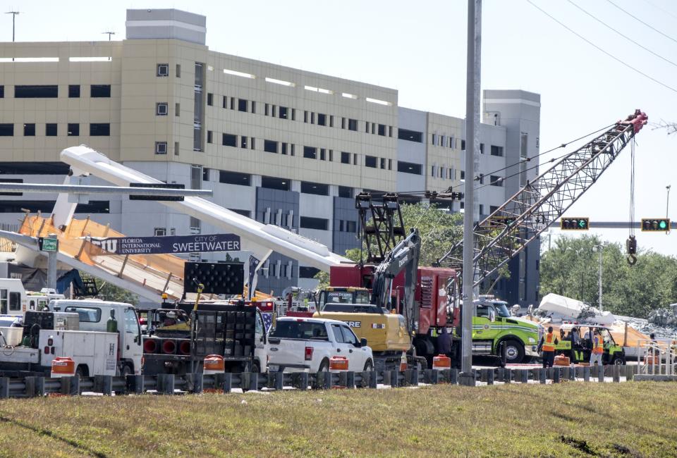 Dramáticas imágenes del colapso de un puente peatonal en Miami