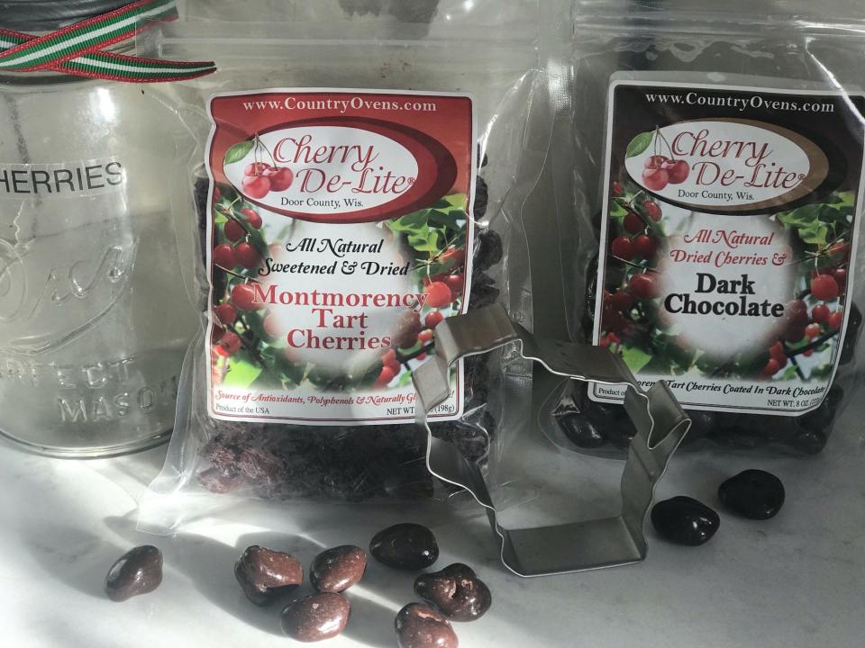 Cherry De-Lite Door County cherry products from Country Ovens make welcomed food gifts.