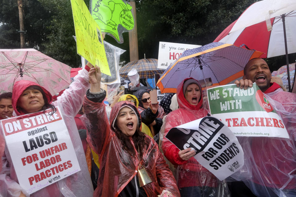 Teachers rallied at City Hall in Los Angeles on Monday. (Photo: ASSOCIATED PRESS)