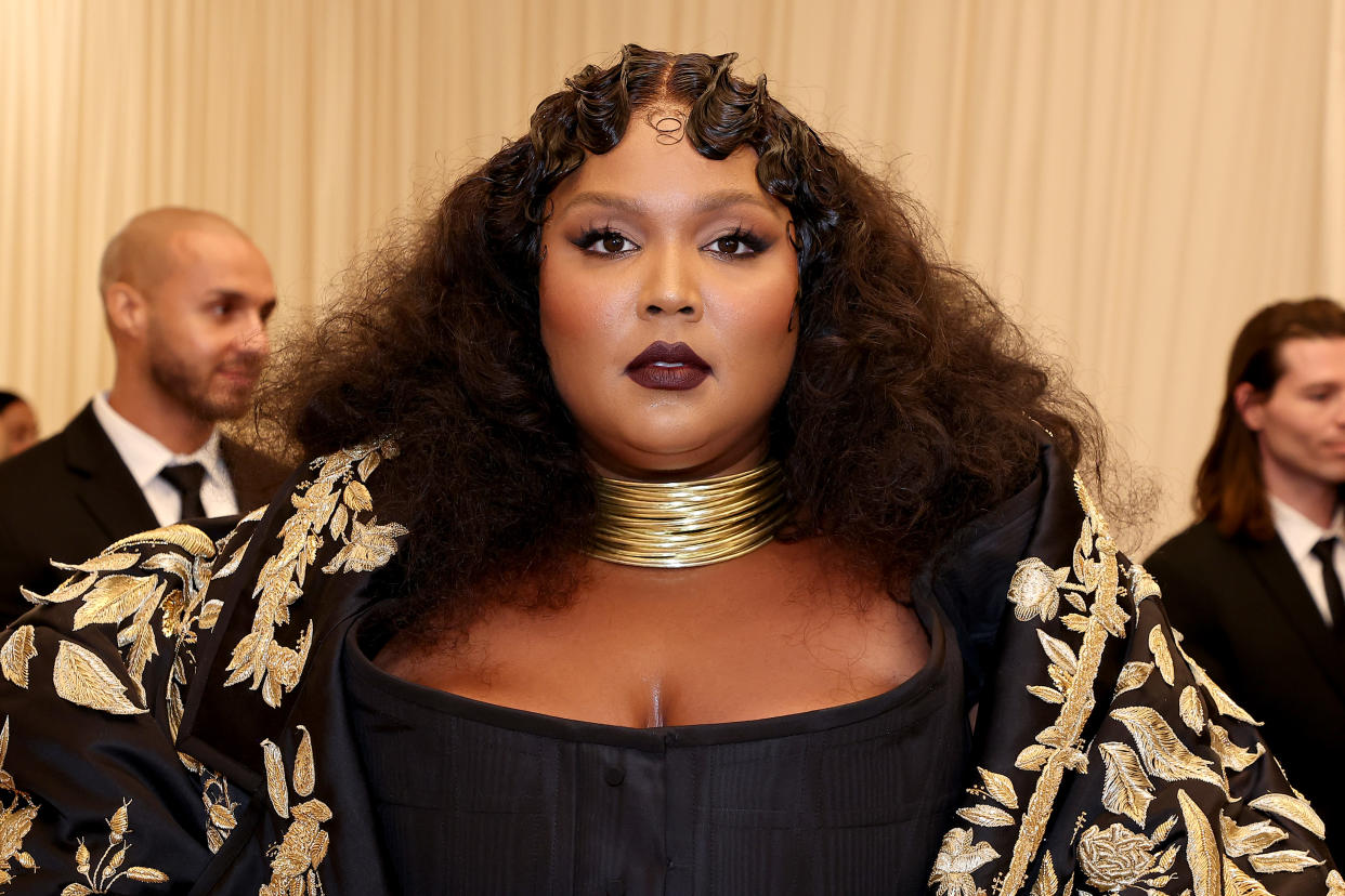 NEW YORK, NEW YORK - MAY 02: (Exclusive Coverage) Lizzo arrives at The 2022 Met Gala Celebrating 