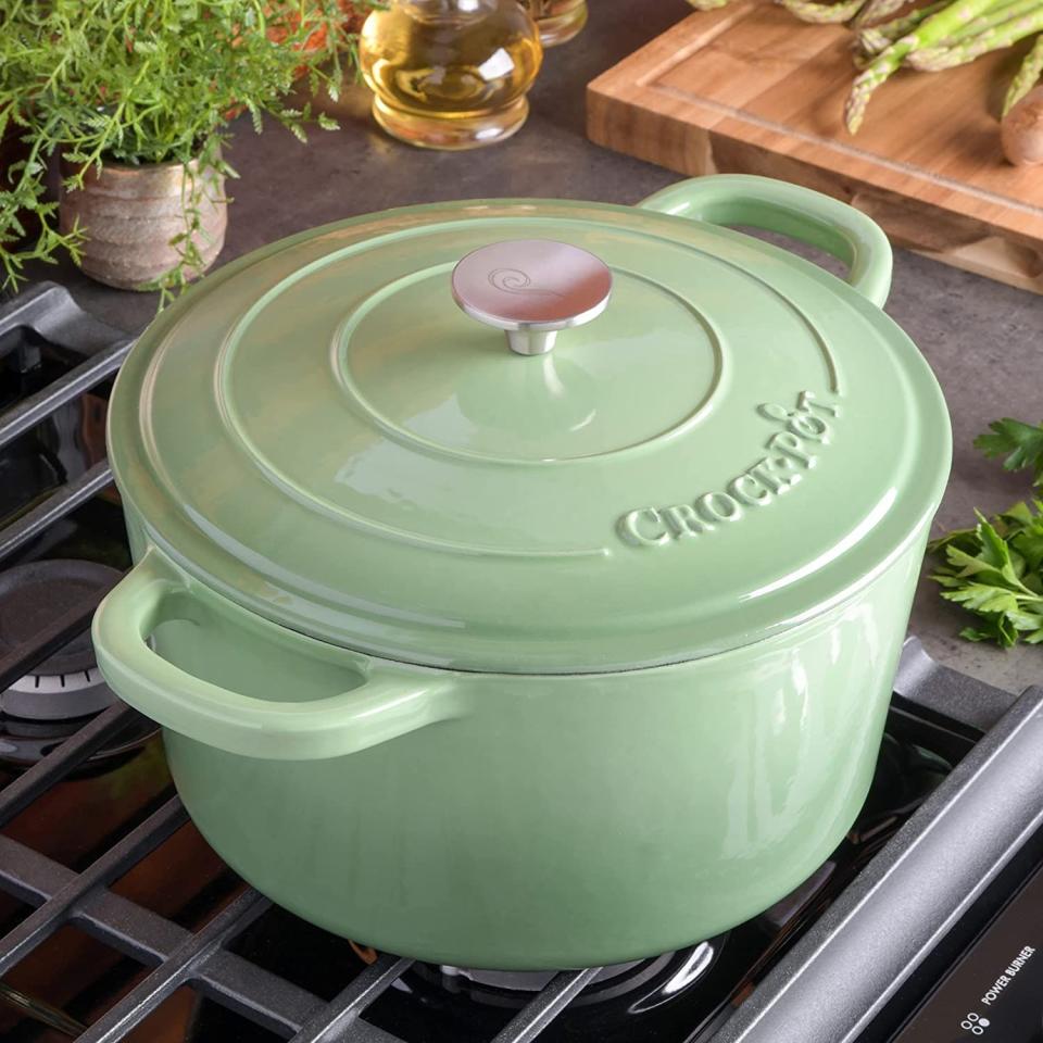 6) Artisan 5 Quart Enameled Cast Iron Round Dutch Oven