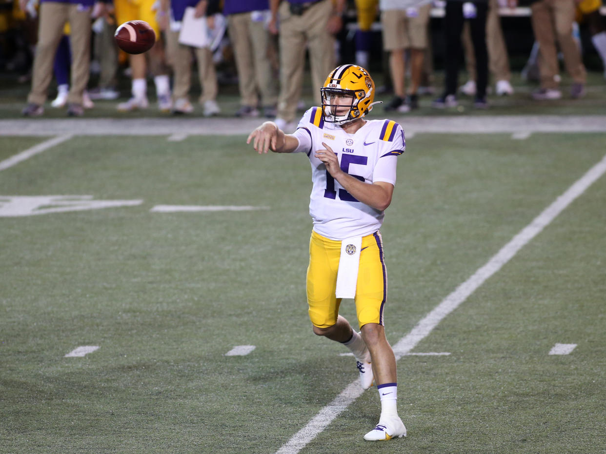 NASHVILLE, TN - OCTOBER 03: LSU Tigers quarterback Myles Brennan (15) in a game between the Vanderbilt Commodores and LSU Tigers, October 3, 2020 at Vanderbilt Stadium in Nashville, Tennessee. (Photo by Matthew Maxey/Icon Sportswire via Getty Images)