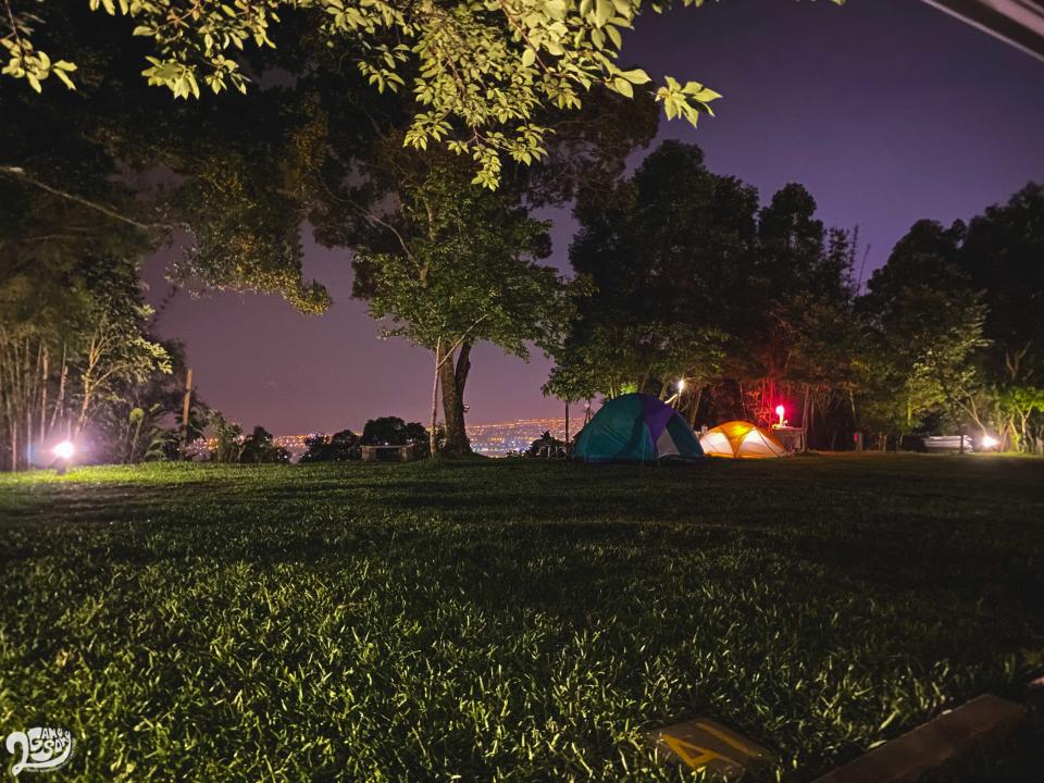 露營區夜景好，可眺望蘭陽平原。