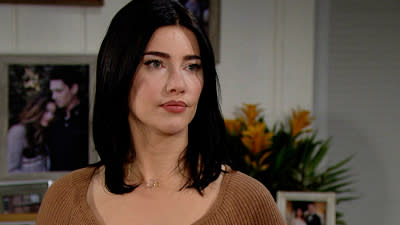  Steffy (Jacqueline MacInnes Wood) in The Bold and the Beautiful. 