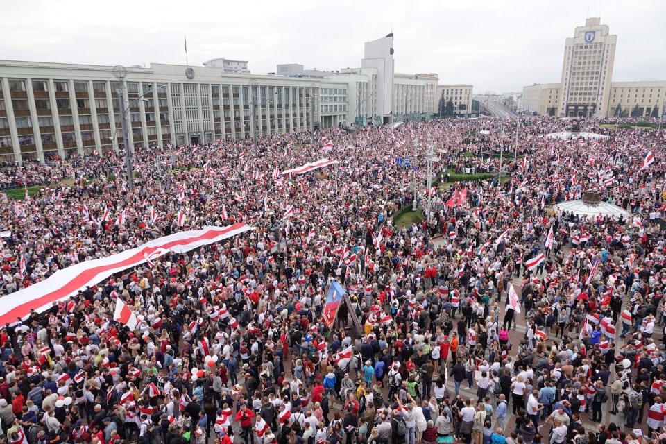 Belarusian people rose up in massive protests after Alexander Lukashenko claimed to have been reelected to the presidency in 2020. <a href="https://www.gettyimages.com/detail/news-photo/august-2020-belarus-minsk-thousands-of-people-gather-for-a-news-photo/1228167689?adppopup=true" rel="nofollow noopener" target="_blank" data-ylk="slk:Ulf Mauder/picture alliance via Getty Images;elm:context_link;itc:0;sec:content-canvas" class="link ">Ulf Mauder/picture alliance via Getty Images</a>