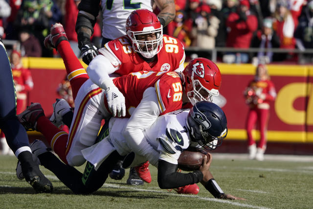 Chiefs dump Seahawks 24-10, stay tied for AFC's best record - The San Diego  Union-Tribune