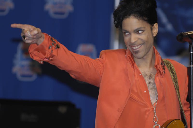 Prince performs for the media at a press conference for the halftime show for Super Bowl XLI in Miami on February 1, 2007. Photo by Joe Marino-Bill Cantrell/UPI